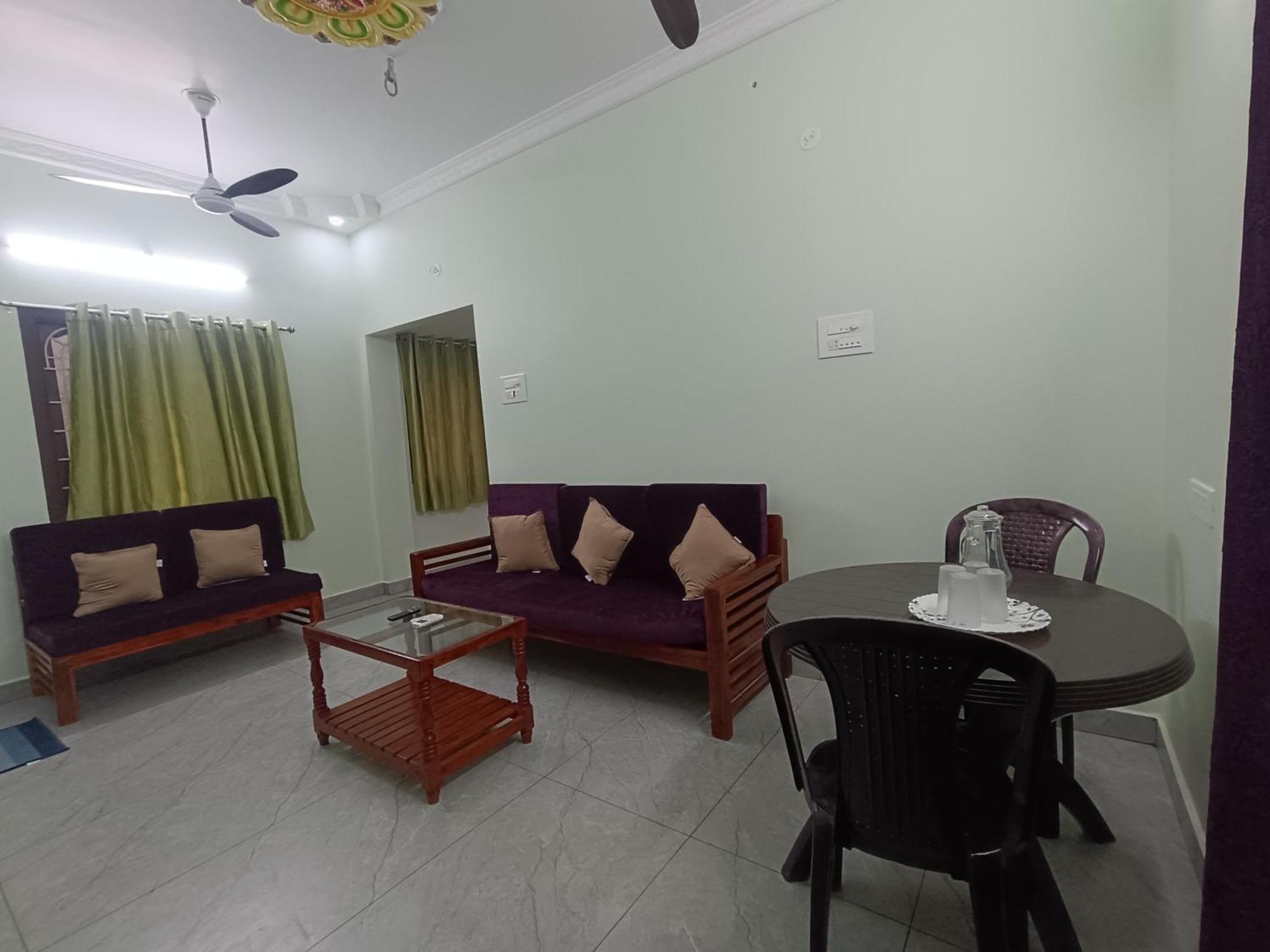 Sk Villa Homestay Puducherry Buitenkant foto